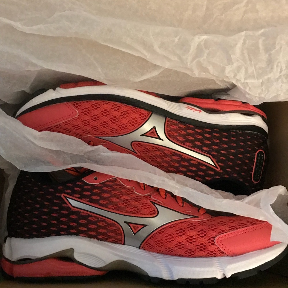Mizuno Running Shoes